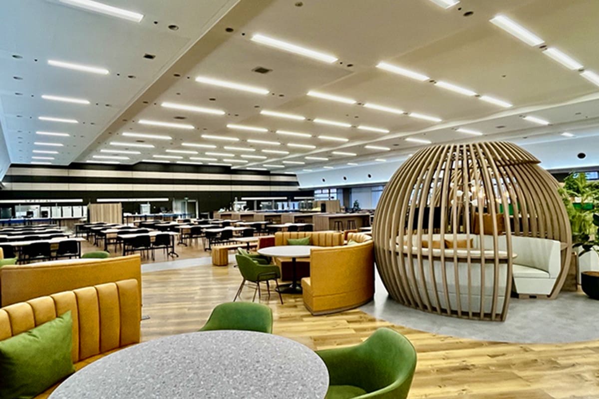 本社食堂リニューアル